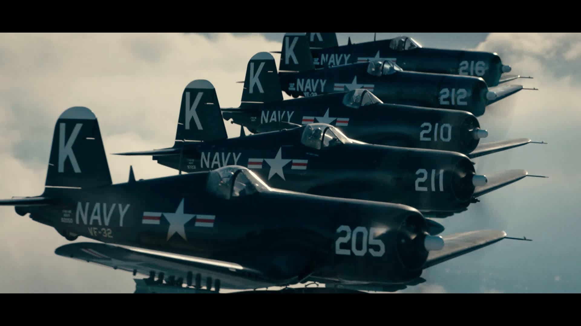 Devotion: Film Aviasi Pesaing Top Gun Maverick - Nonton di Dutamovie21 - Situs Resmi Nonton dan Download Film LK21, Rebahin, Layarkaca21 Tanpa Buffering devotion-scene